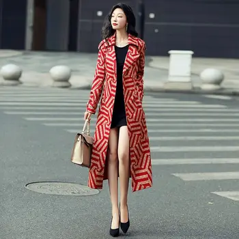 Популярният женски тренч 2023, Новостите на пролетта и есента, с дължина над коляното, модерен темперамент, Корейската версия на малкия палто